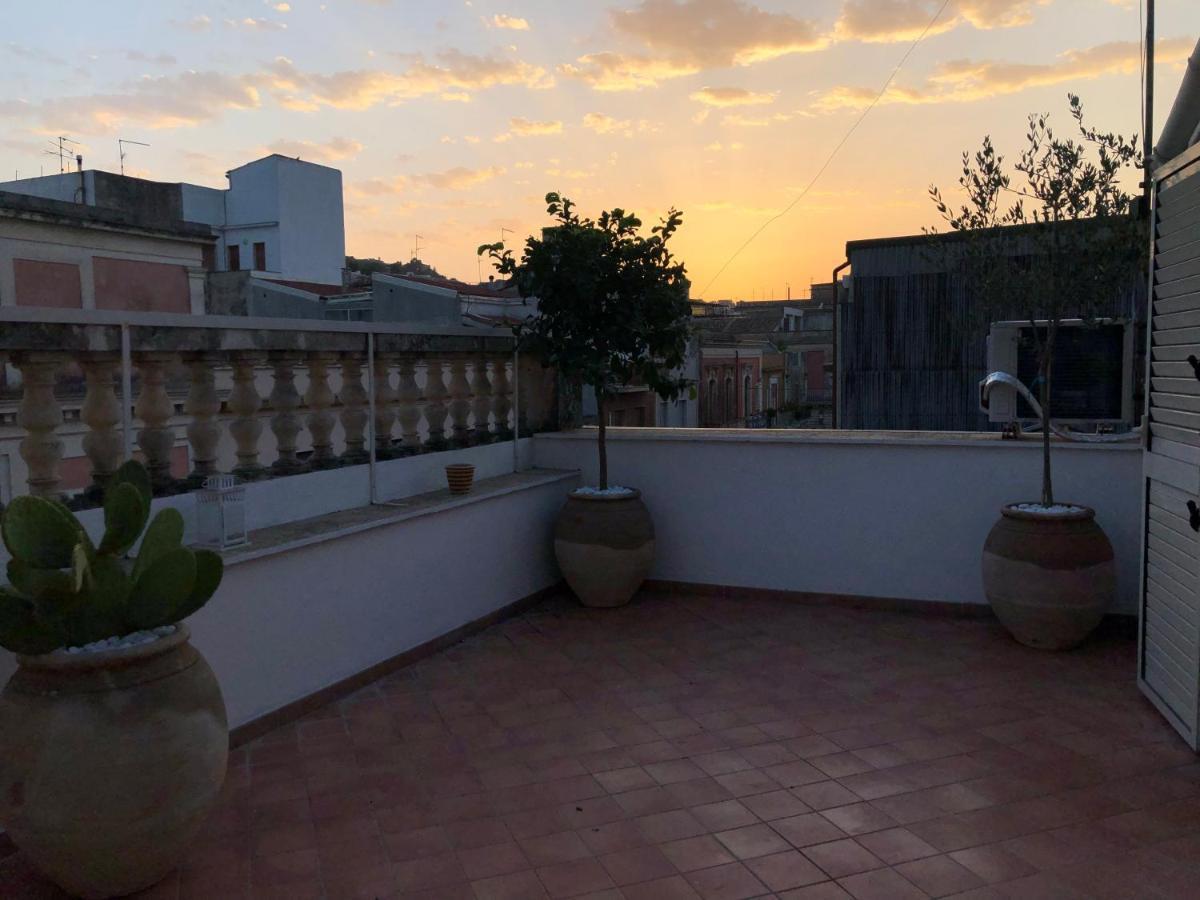 Casa Negli Iblei Lägenhet Canicattini Bagni Exteriör bild